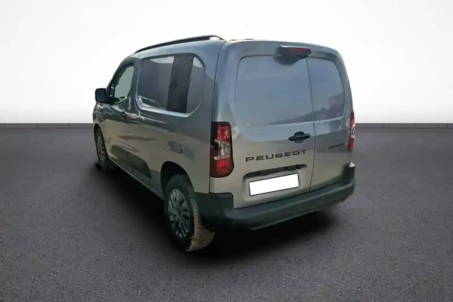 Peugeot Partner fgn diesel 130 ch m aut — photo 4