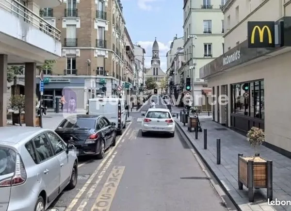 Local commercial 97 m²