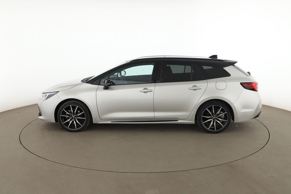 Toyota Corolla Touring Sports 2.0 Hybride GR Sport — photo 2