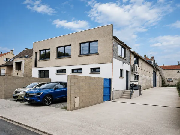 Local commercial 640 m²