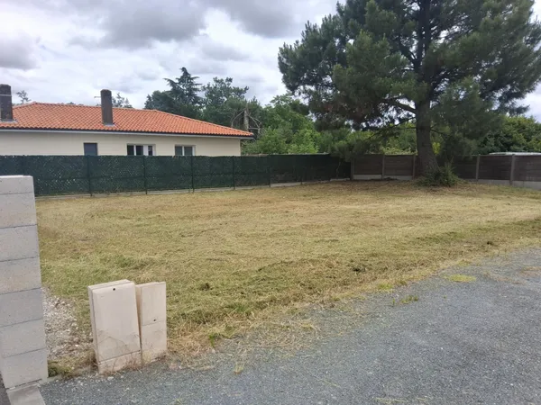 Terrain en individuel 412 m²