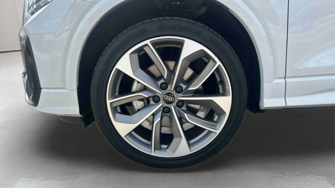 Audi Q2 35 TFSI 150 S tronic 7 — photo 14