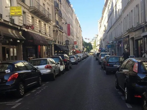 Local commercial 64 m²