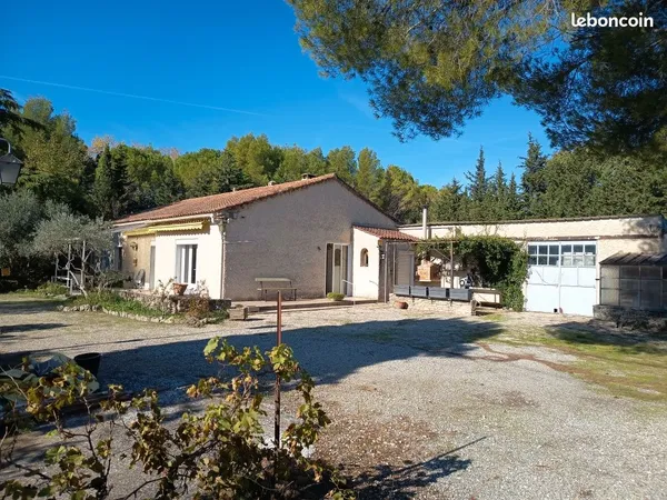 Maison individuelle à Isle sur la Sorgue
