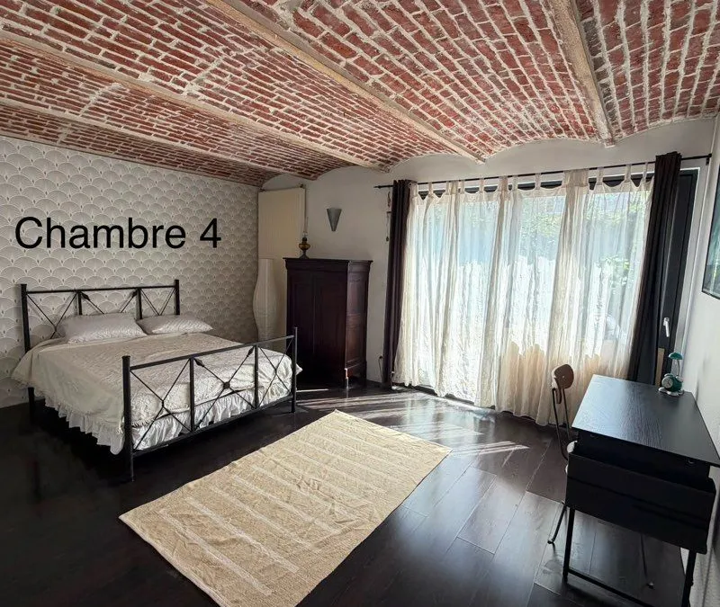 Photo 3