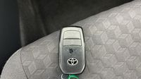 Toyota Yaris 116h Dynamic 5p MY22 — photo 16