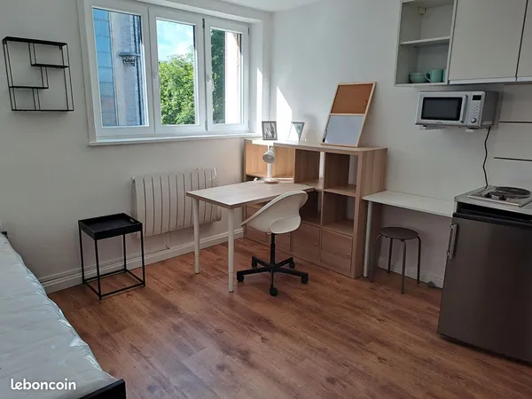 Studio 1 pièce 17 m²