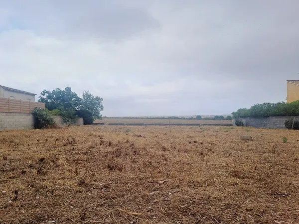 SUPERBE TERRAIN CONSTRUTIBLE SECTEUR MARAVAL - PROCHE QUARTI