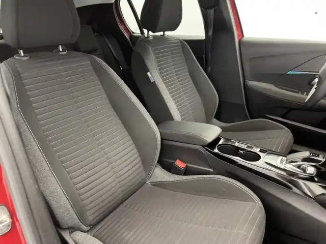Peugeot 208 electrique 50 kwh 136ch — photo 29