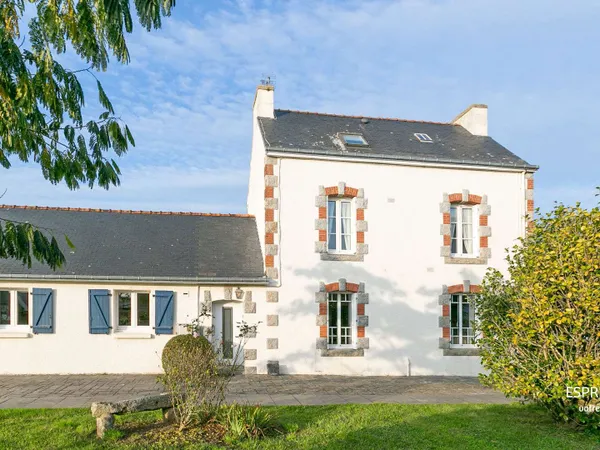 Maison 8 pièces 131 m²