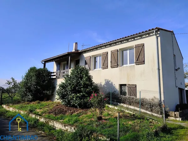 Pavillon avec vue sur la campagne et grand terrain de 1 263