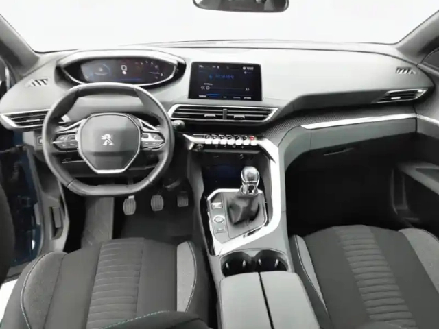 Peugeot 3008 puretech 130ch s&amp;s bvm6 — photo 8