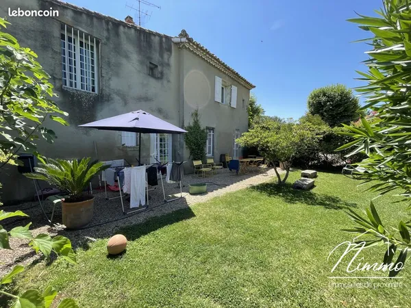 Maison 4 pièces 244 m²