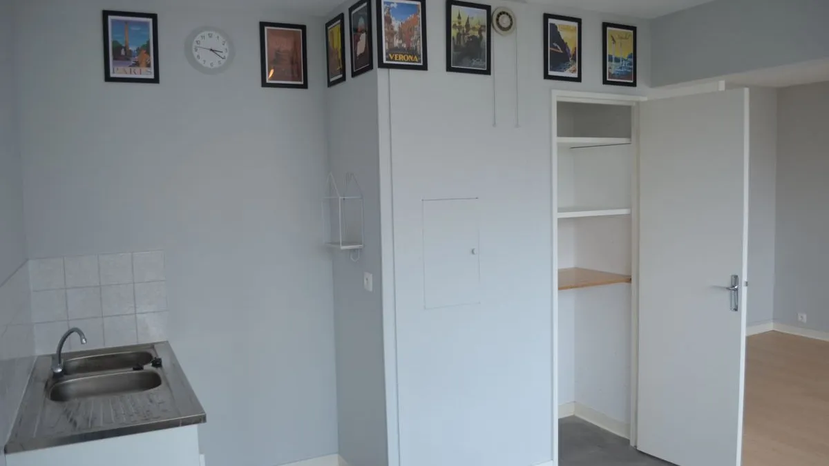 Photo 1