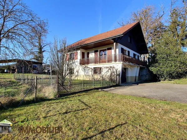 Au calme, dans un cadre champêtre, charmante maison à rénover