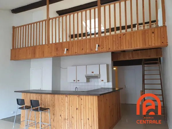 GRAND T2 BIS DE 84M²