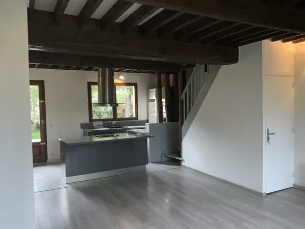 APPARTEMENT DUPLEX 3 PIECES DE 59 M2 AU CALME