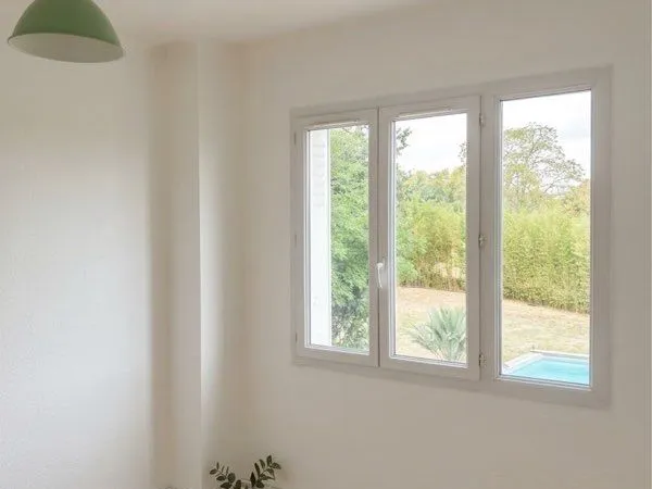 Appartement T3 / T4 avec loggia lumineuse et parking