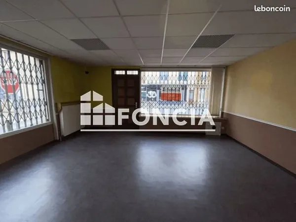 Local bureaux 69 m²