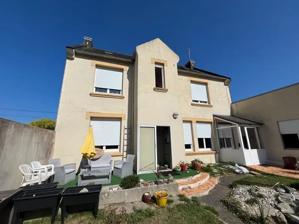Maison 8 pièces 207 m²
