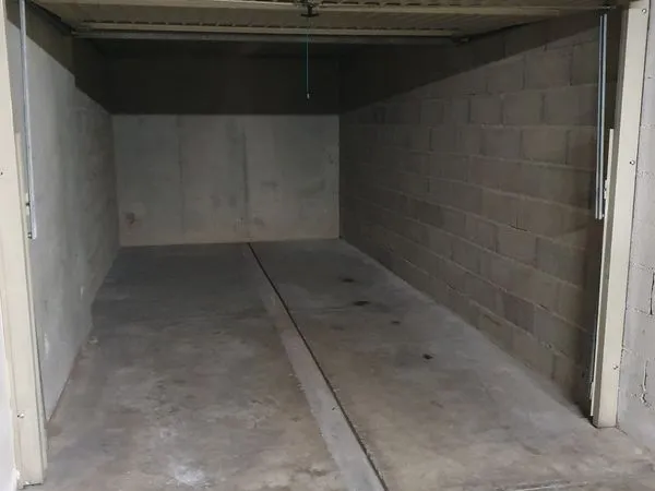 Loue garage 15M2 a Challes les Eaux 95euroTTC