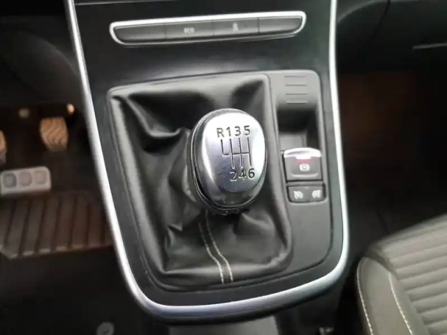 Renault Scenic tce 140 fap - 21 — photo 32