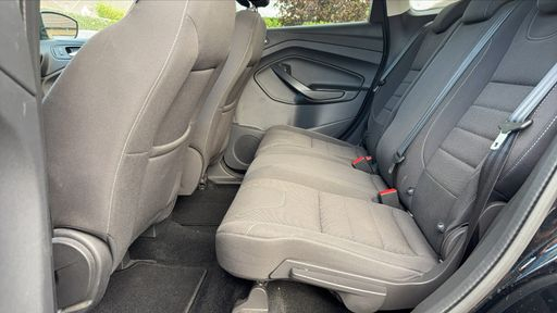 Ford Kuga 1.5 Ecoboost 150 - Titanium – 2016 – 136480 km – Essence – Boîte Manuelle — photo 34