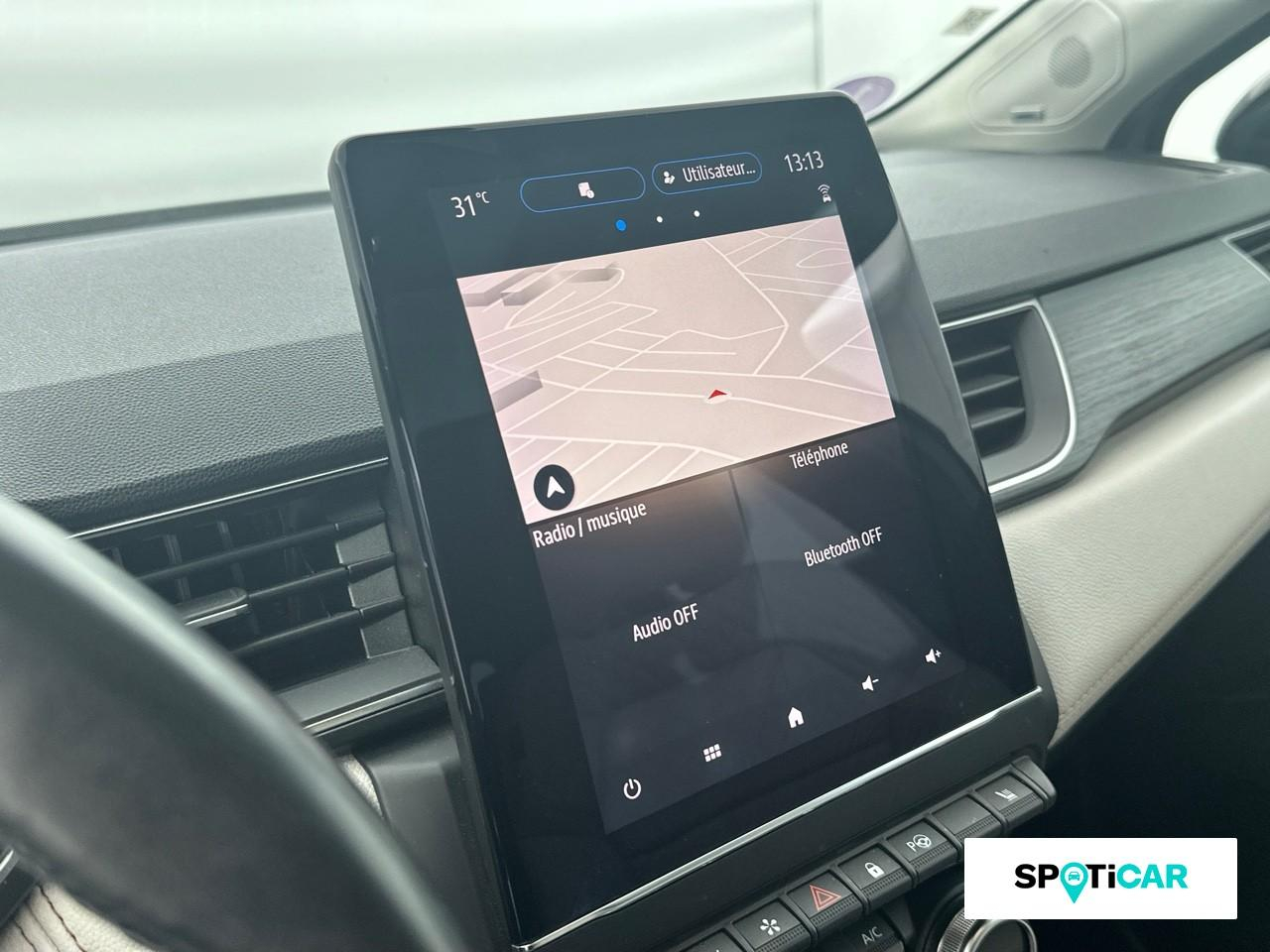Renault Captur 1.6 e-tech hybride rechargeable 160ch initiale par — photo 13