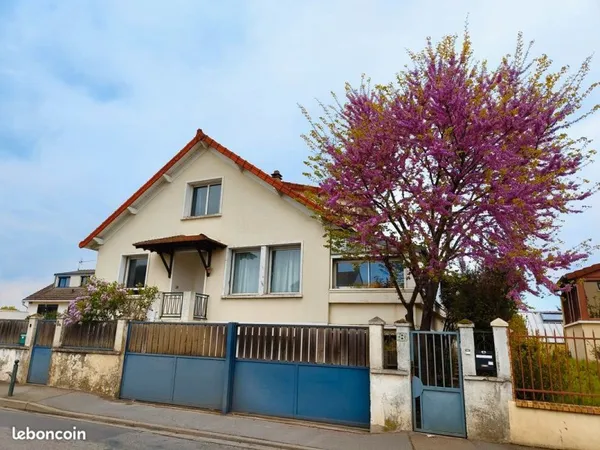 Grande maison familiale et lumineuse