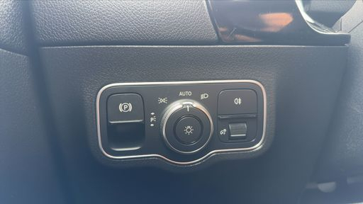 Mercedes Classe GLA 200 163 7G-DCT - Business Line – 2021 – 32000 km – Essence – Boîte Automatique — photo 9