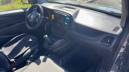 Fiat Doblo VU 1.6 MultiJet 120 - Cargo – 2023 – 65309 km – Diesel – Boîte Manuelle — photo 10