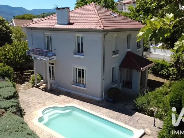 Maison 7 pièces 163 m²
