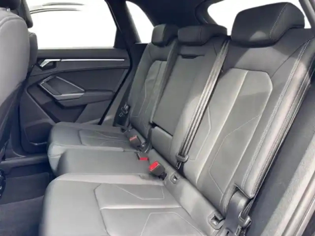 Audi Q3 2.0 tdi 150ch s line s tronic 7 — photo 8