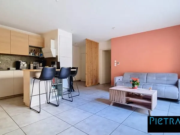 T3 de 69m² + 57m² d'extérieurs - PMR - Garage double