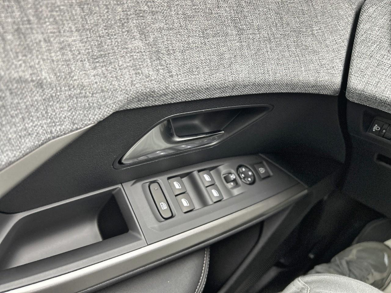 Peugeot 3008 hybrid 145 e-dcs6 allure — photo 29