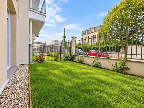 Appartement neuf Location Mantes-la-Ville 1p 28m² 800€