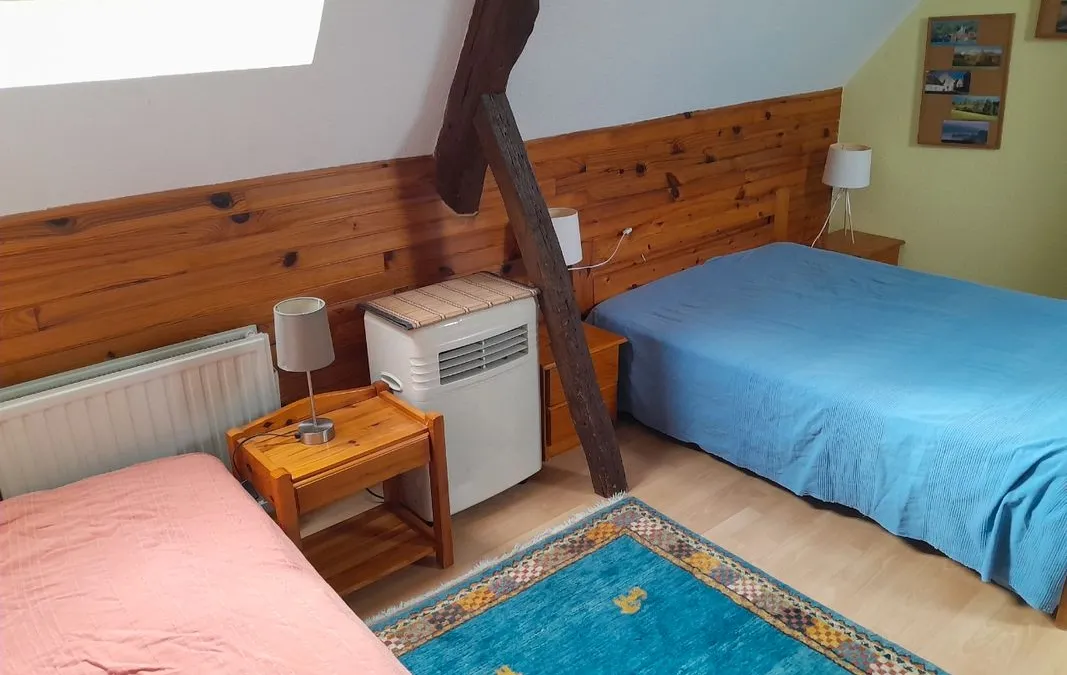 Photo 1