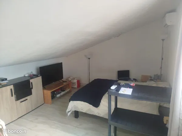 Chambre meublé Ste Marie La grande montée