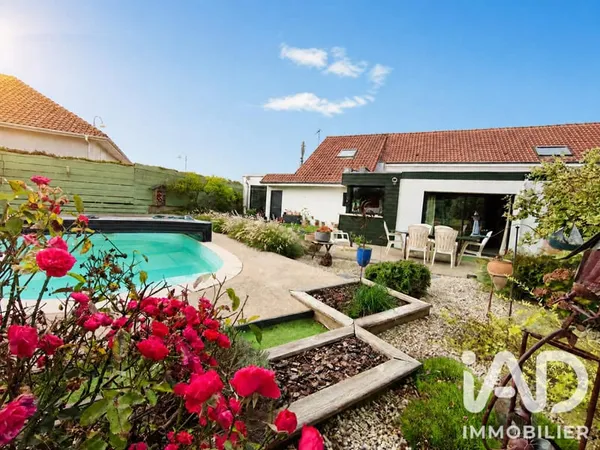 Maison 7 pièces 245 m²