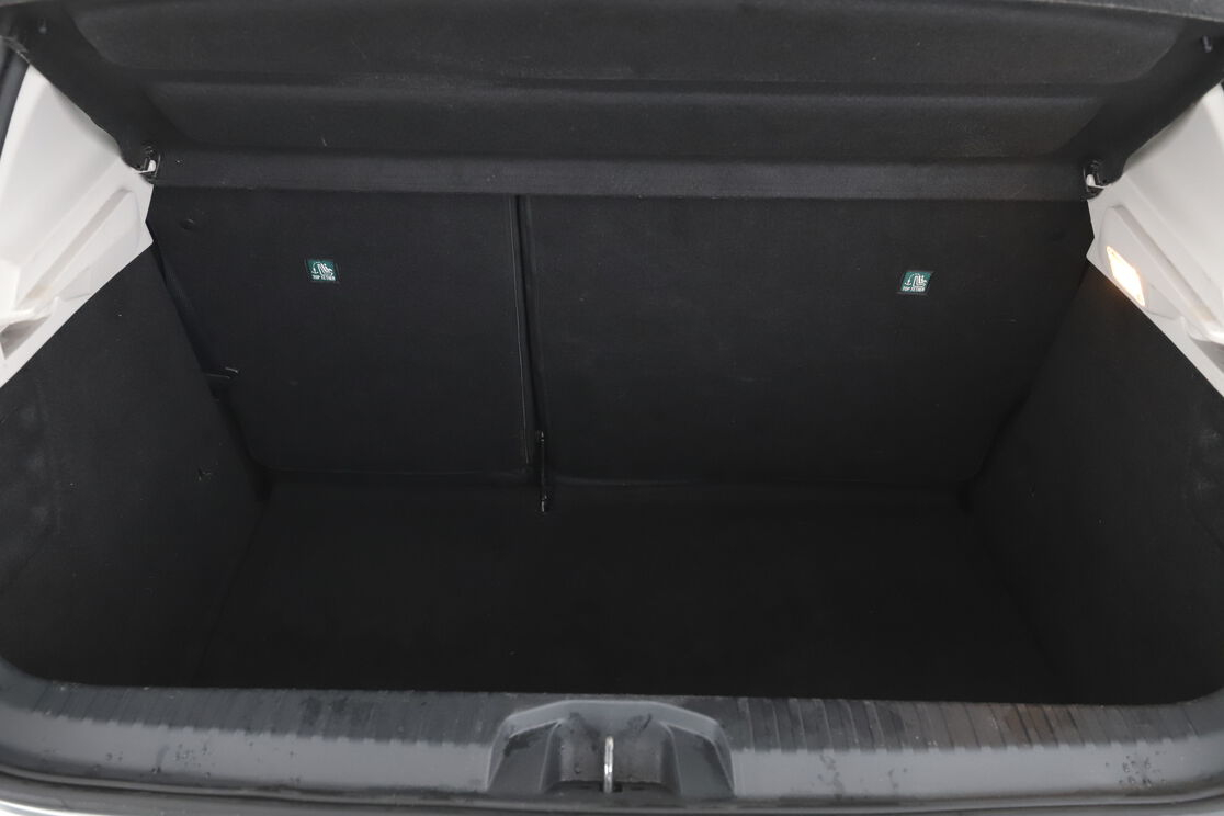 Renault Clio 1.0 TCe Business — photo 16