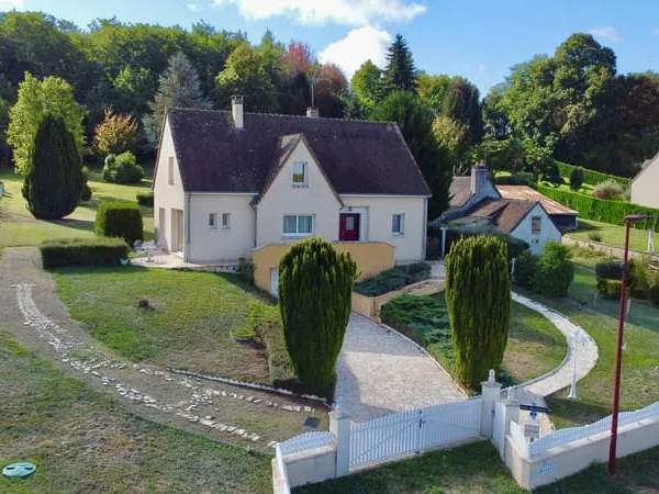 PROPRIÉTÉ SUR PARC ARBORÉ