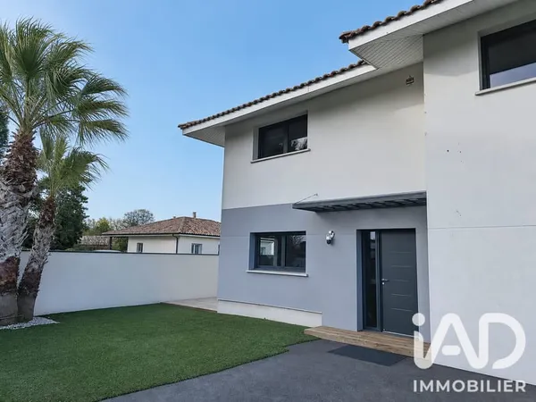 Maison 7 pièces 150 m²