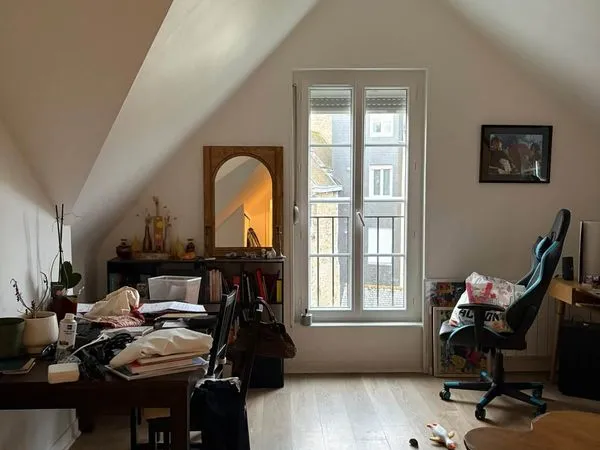 APPARTEMENT T2 À LOUER - DINAN HYPERCENTRE 43 m²