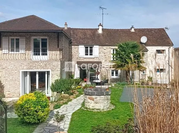 Maison Bellefontaine 9 pièce(s) 197 m2