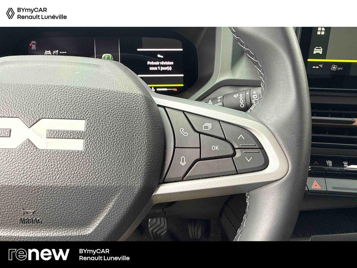 Dacia Bigster Mild Hybrid 140 — photo 17
