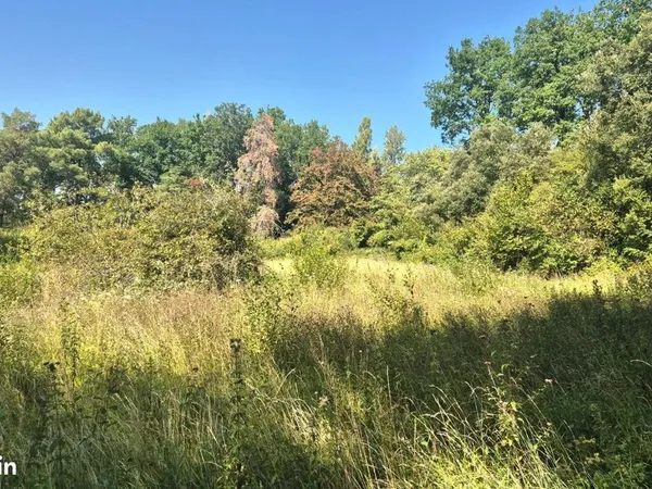 Terrain 1 660 m² Marcillac Saint Quentin