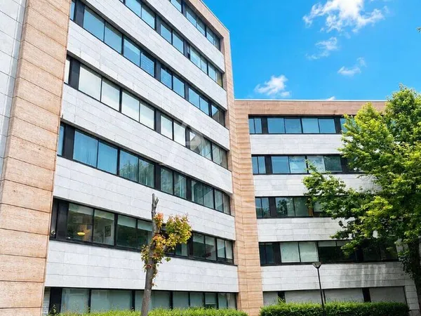 Bureaux 200 m²