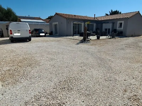 Maison T5 Plain-pied 130m2 sur 926m2 de terrain