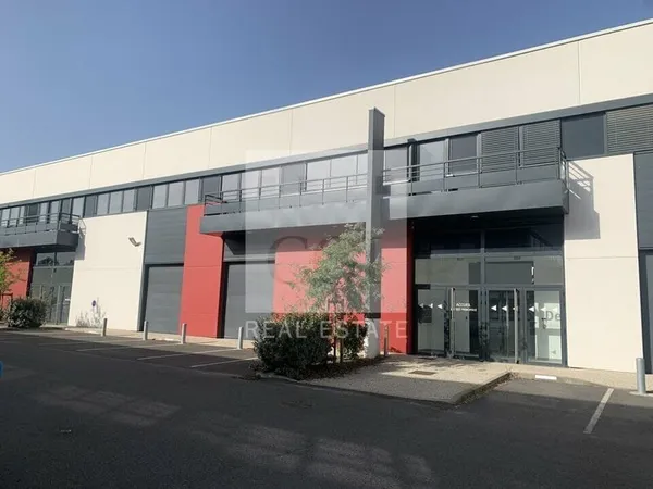 LOCAL D'ACTIVITE MIXTE BUREAUX à LOUER