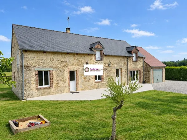 Charmante Longère en Pierres sur 5 000 m² de Terrain
